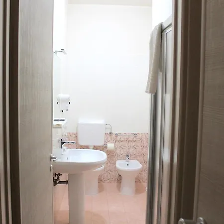 Giovanna Hotel 3*