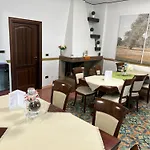Giovanna Hotel 3*