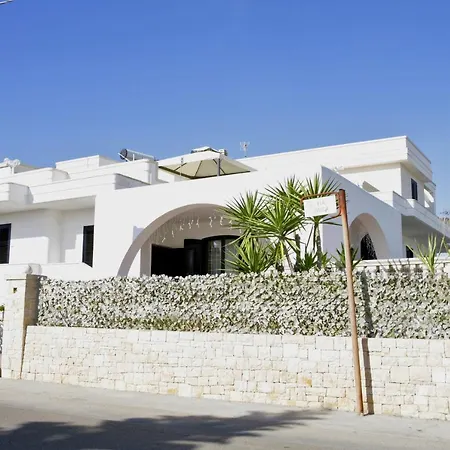 Giovanna Hotel 3*