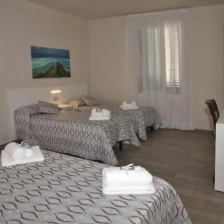Giovanna Hotel