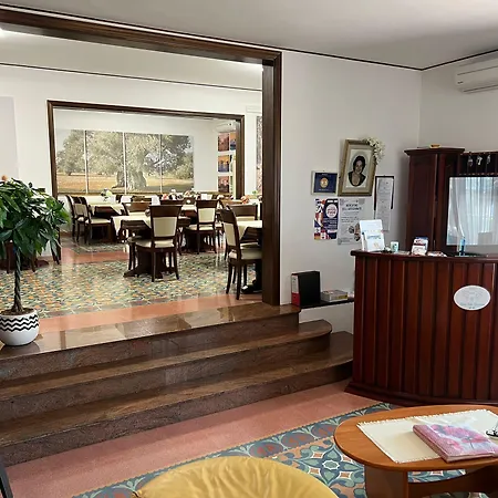 Hotel Giovanna 3*